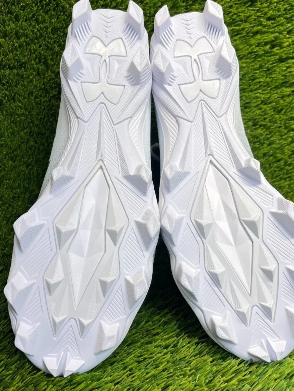 Under Armour Spotlight Fran RM 4.0 Mens Size 11.5 White‎ Running Football Cleats